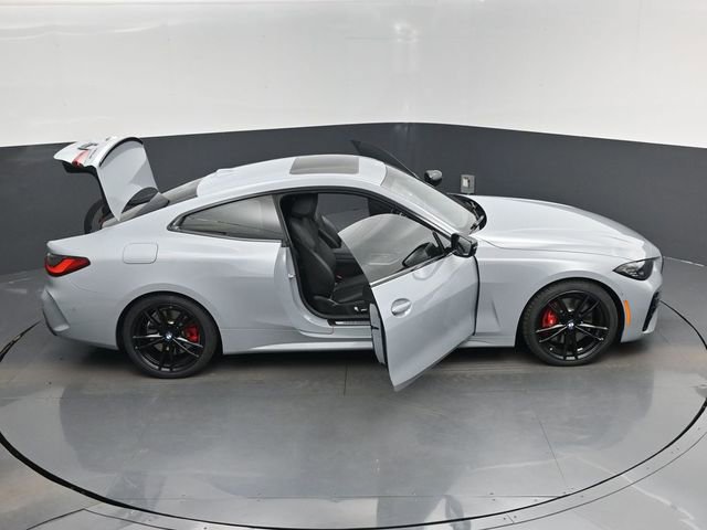 Used 2024 BMW M440i Coupe w/ Premium Package RWD image 18