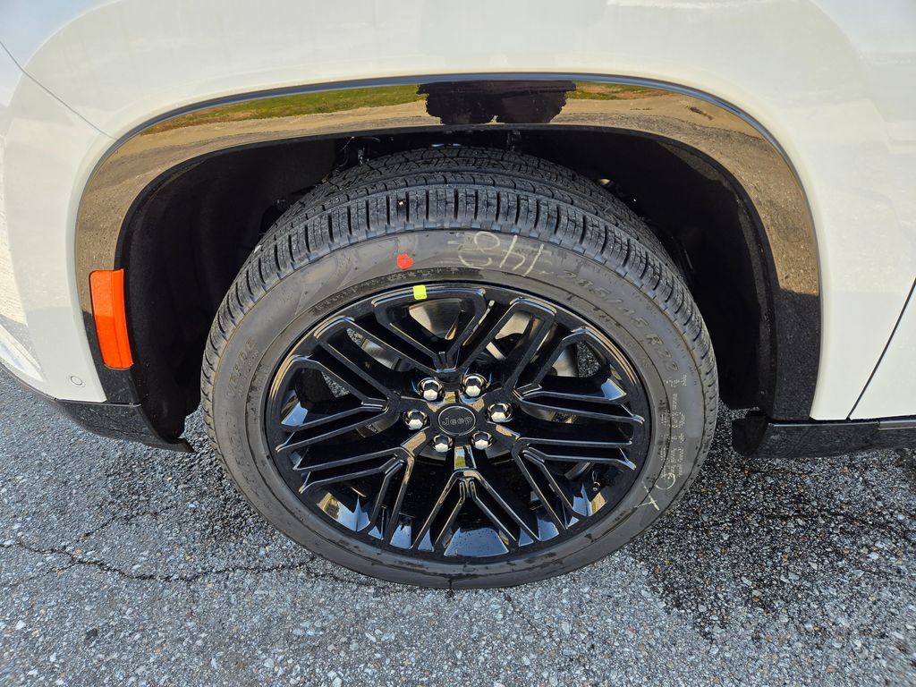 New 2026 Jeep Grand Wagoneer Limited AWD/4WD image 9