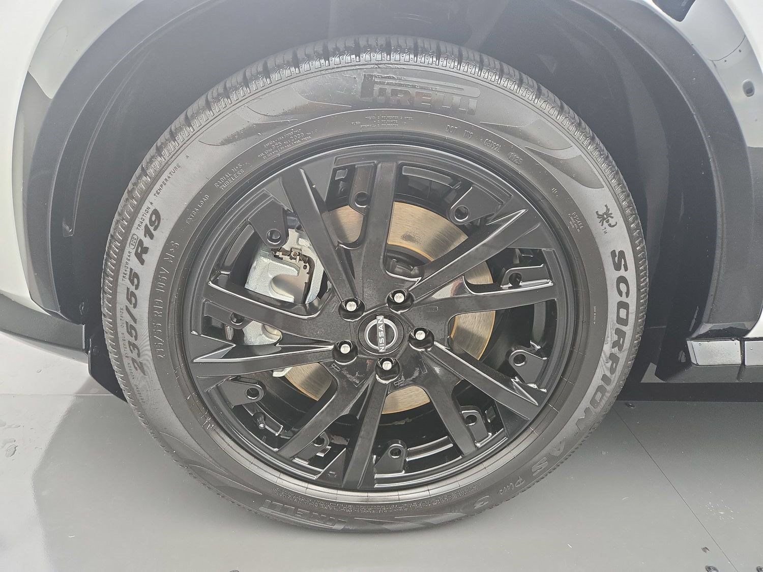 Used 2024 Nissan Ariya FWD image 28