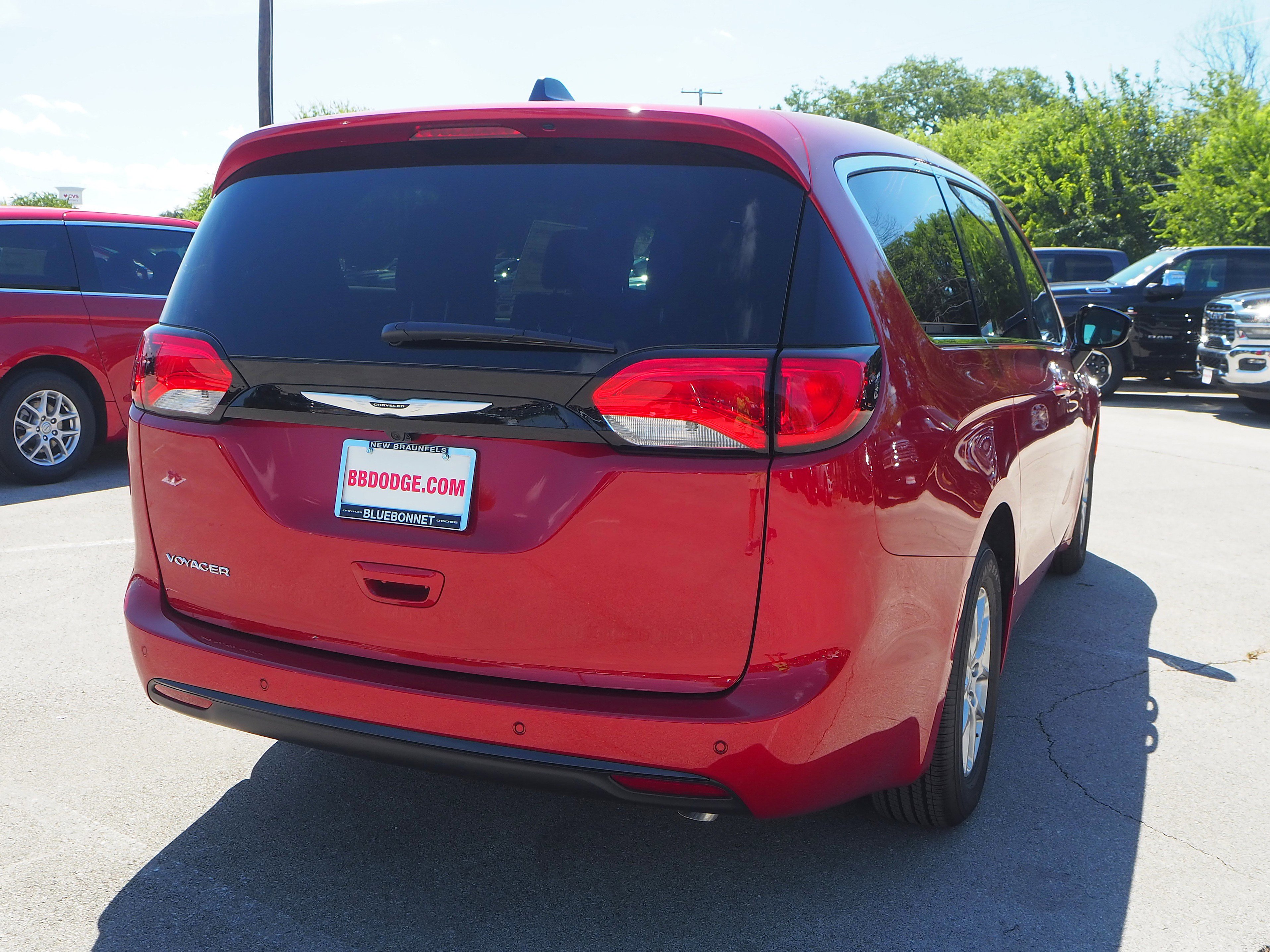 New 2025 Chrysler Voyager LX image 6