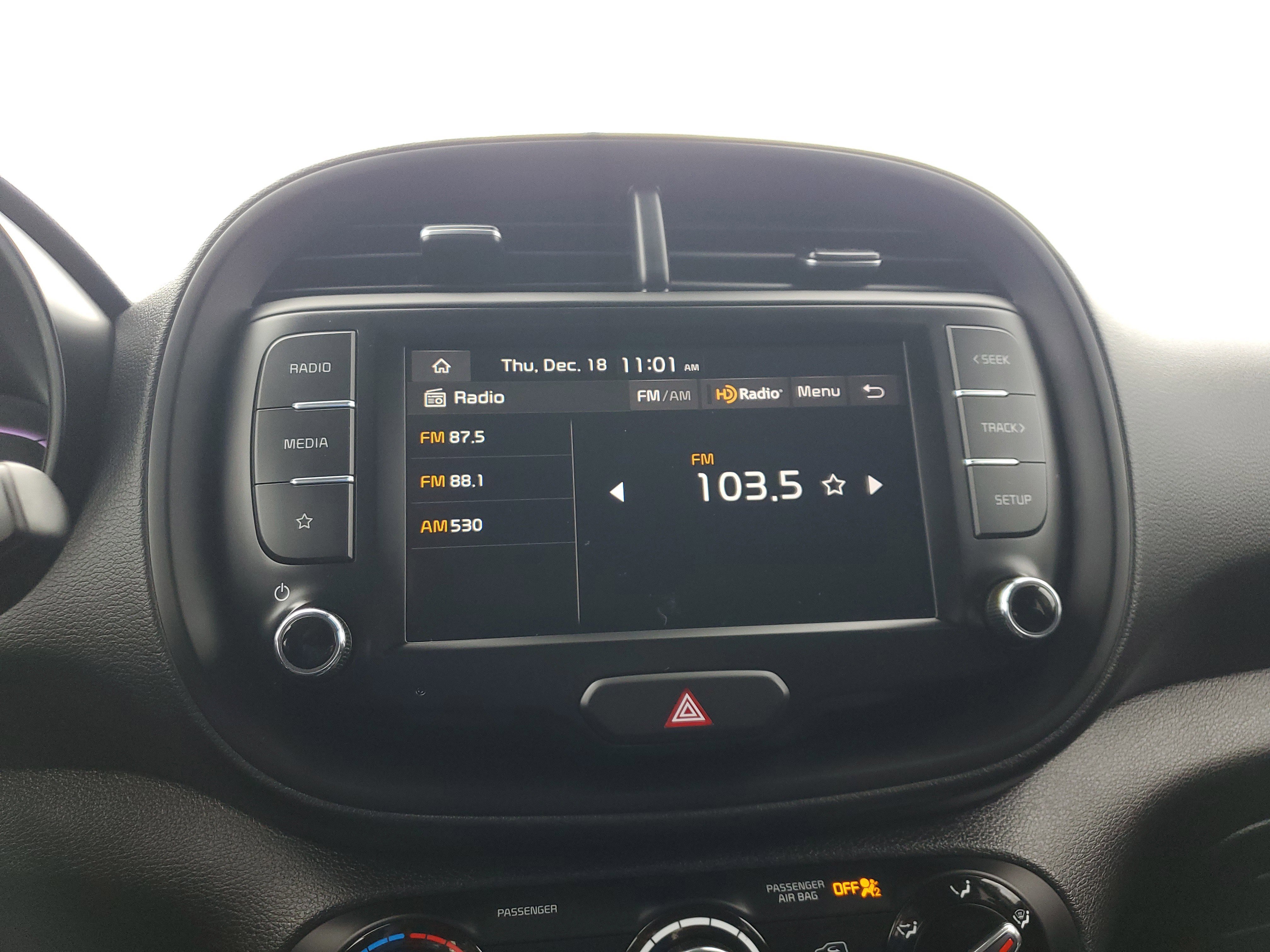 Used 2023 Kia Soul LX image 19