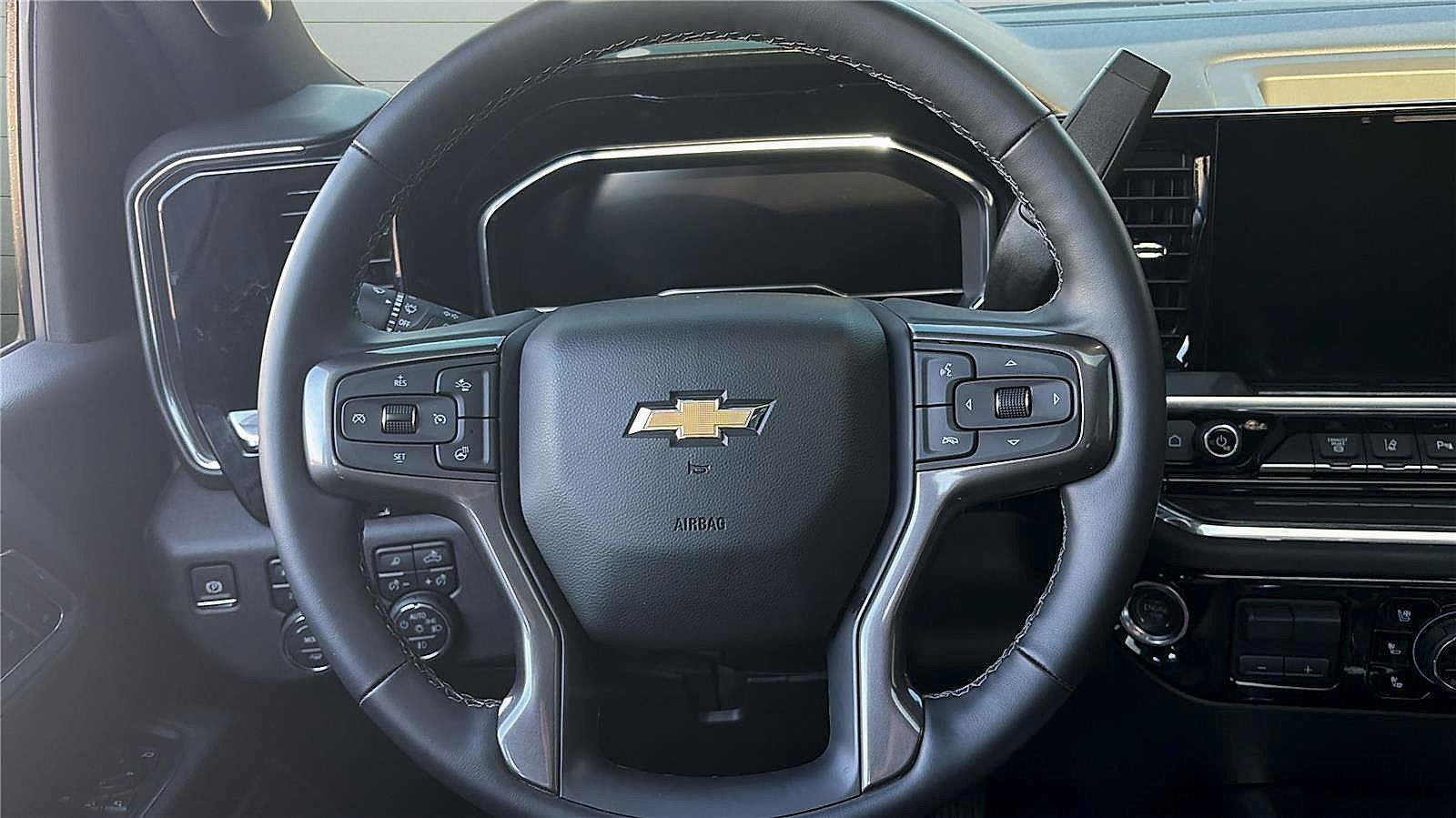 Used 2025 Chevrolet Silverado 2500 High Country w/ High Country Premium Package image 6