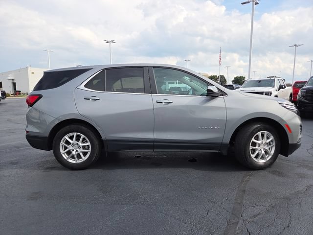 Used 2024 Chevrolet Equinox LT w/ LPO, Floor Liner Package FWD image 16