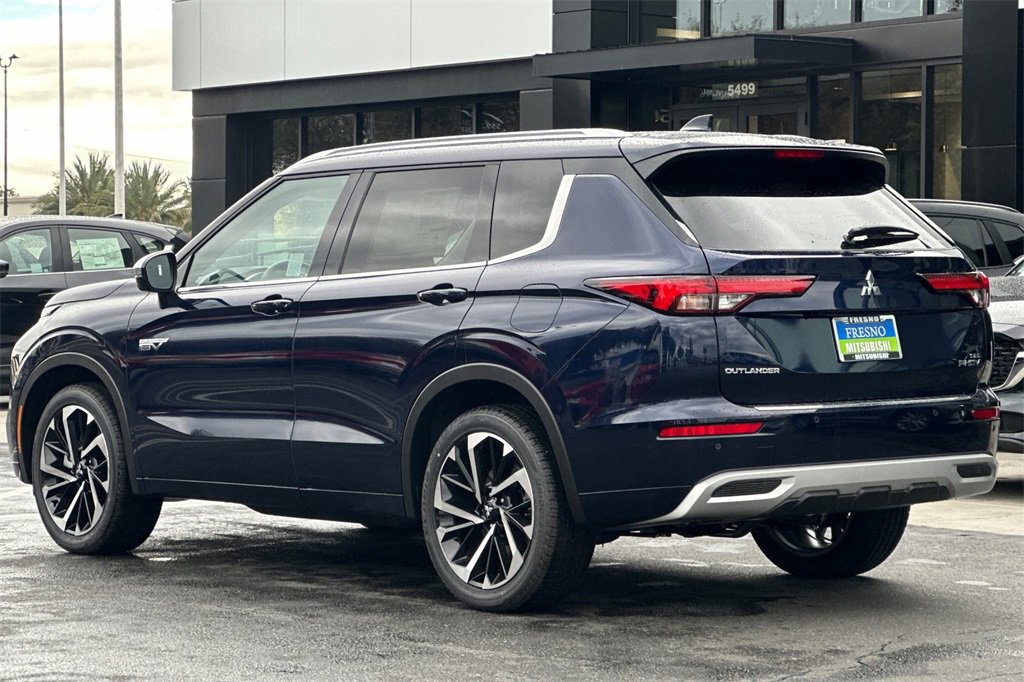 New 2025 Mitsubishi Outlander SEL image 7
