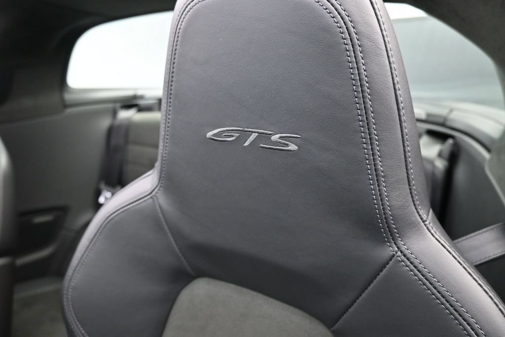 Certified 2022 Porsche 911 Targa 4 GTS AWD/4WD image 8