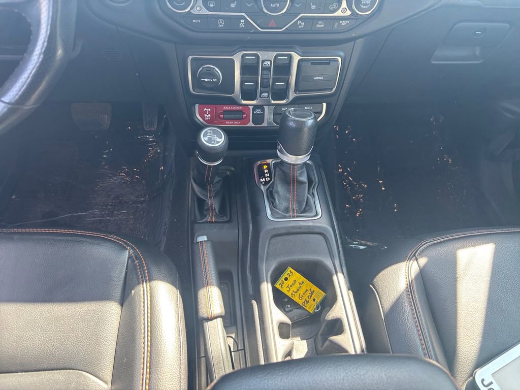 Used 2023 Jeep Gladiator Mojave w/ LED Lighting Group AWD/4WD image 30