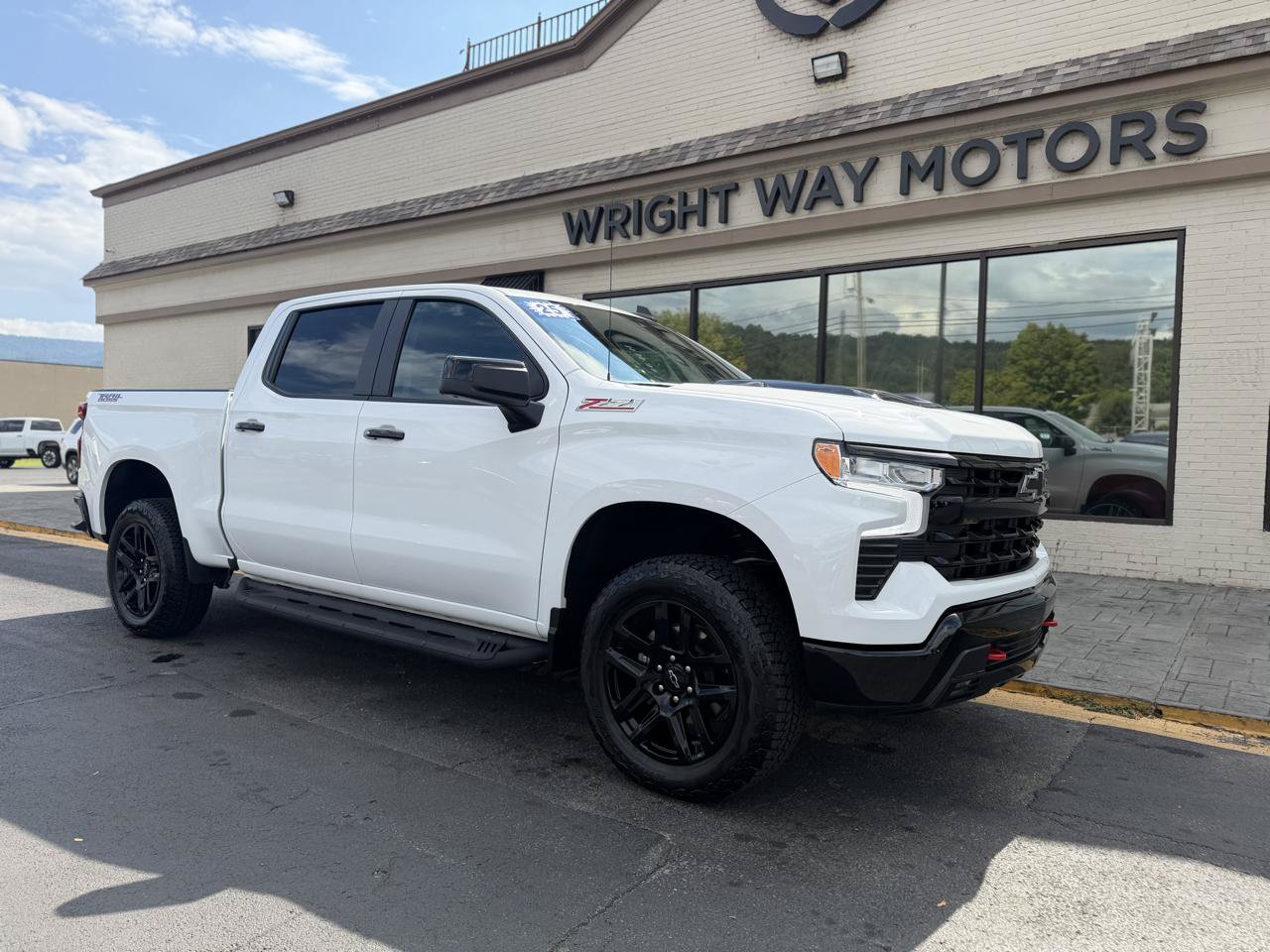 Used 2025 Chevrolet Silverado 1500 LT Trail Boss w/ Convenience Package II