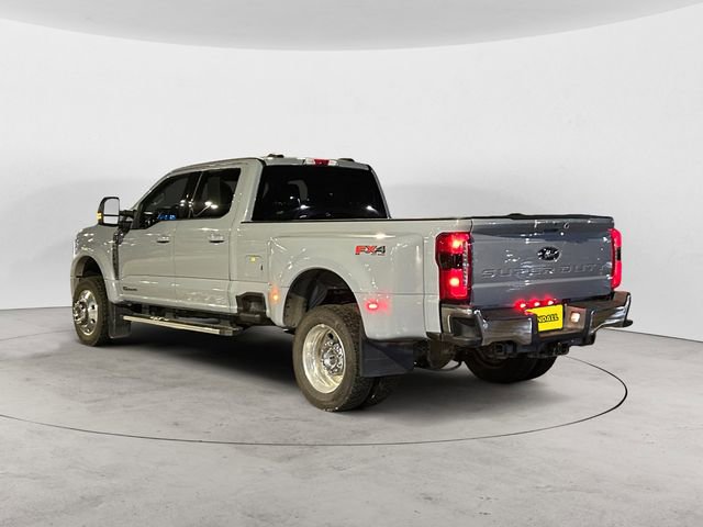 Certified 2025 Ford F450 Lariat w/ FX4 Off-Road Package image 3