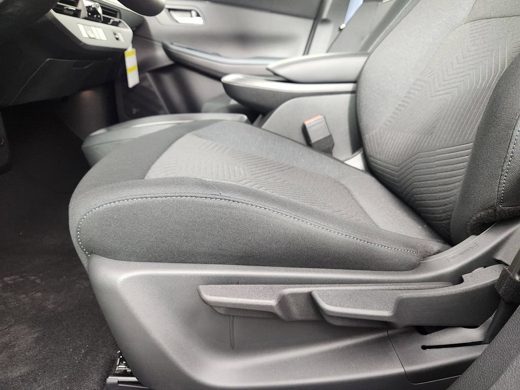 New 2026 Nissan Leaf w/ Floor Mat Package (S+) FWD image 11