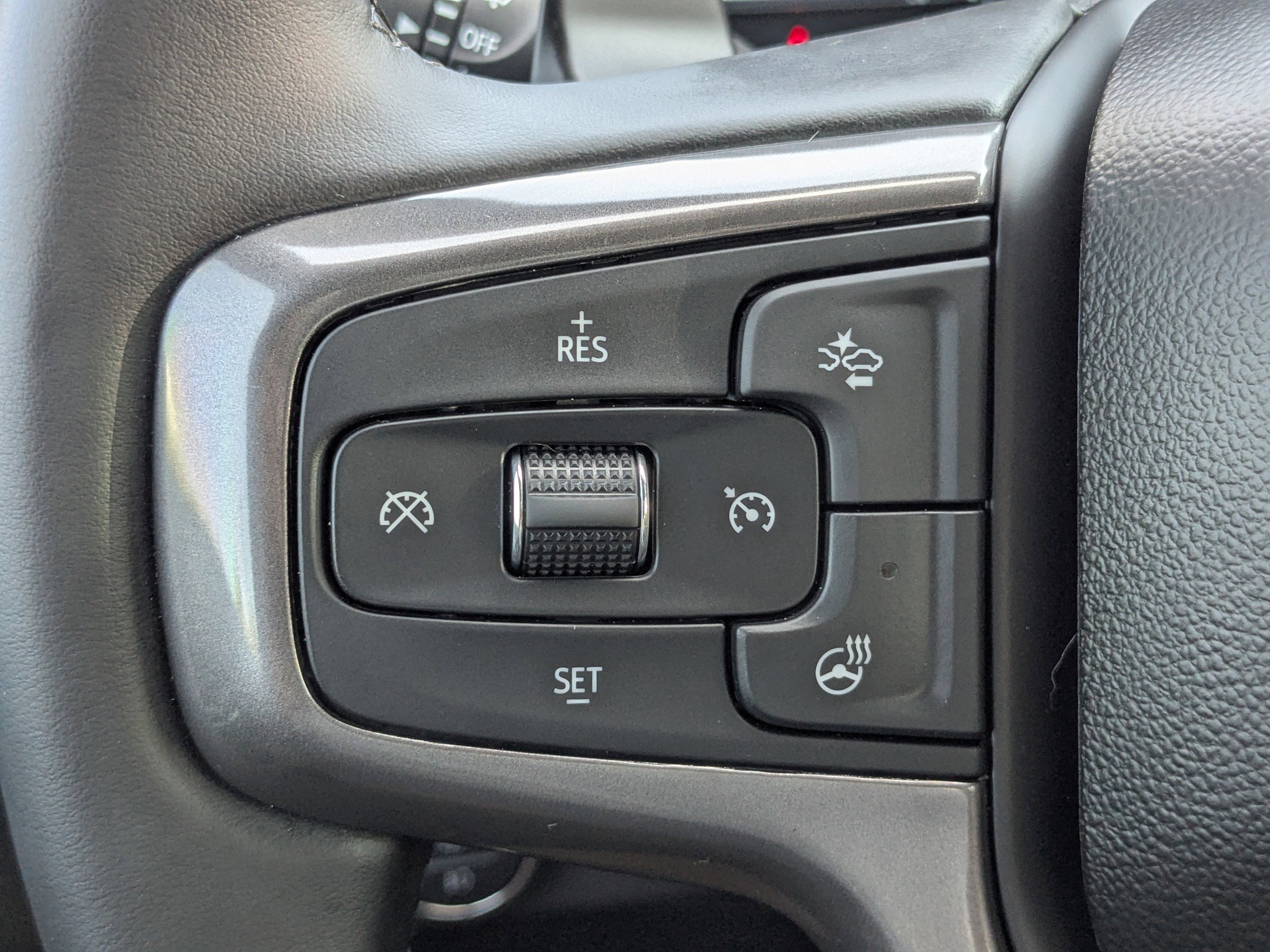 Used 2024 Chevrolet Silverado 1500 ZR2 image 26