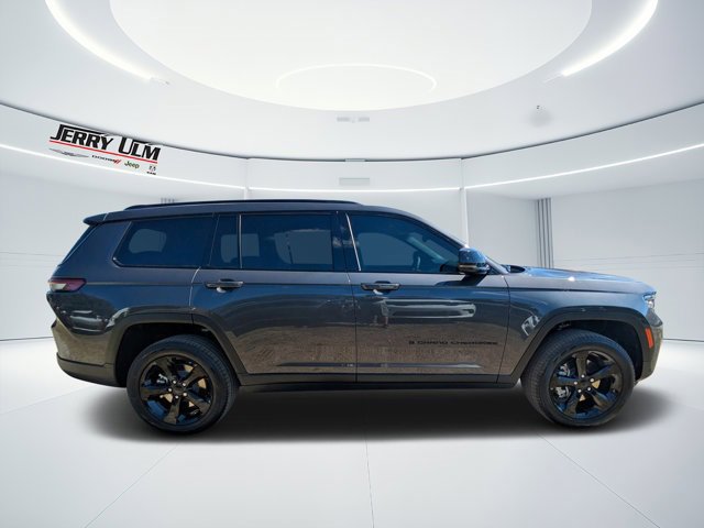 New 2025 Jeep Grand Cherokee L Limited image 2
