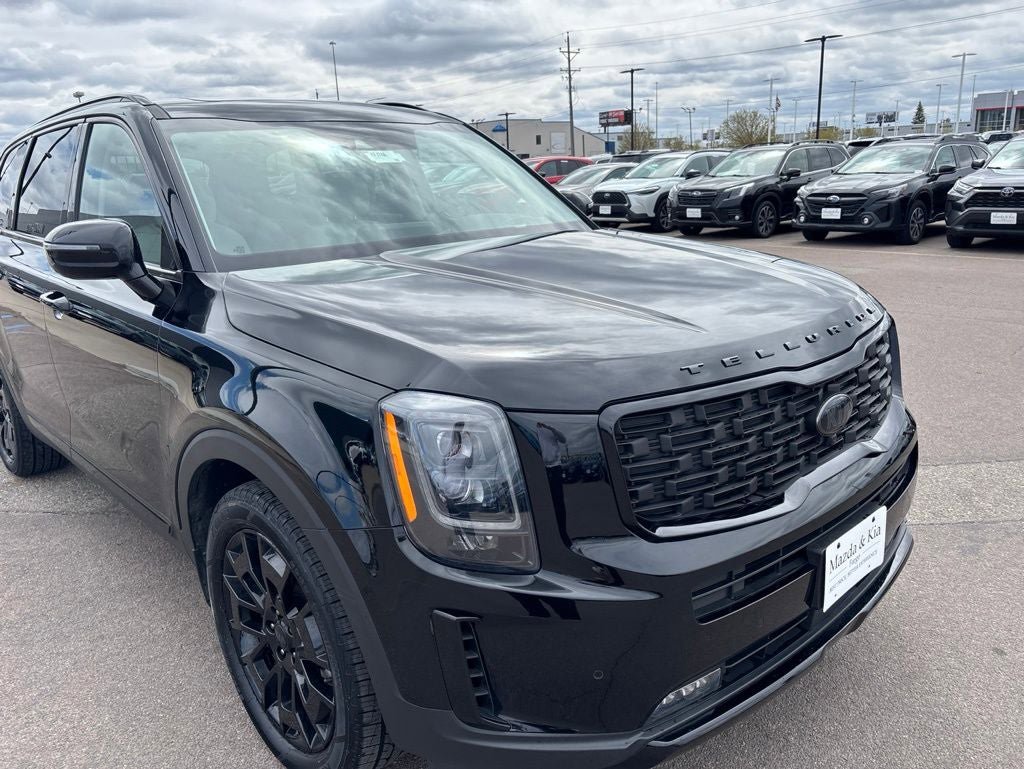 Used 2021 Kia Telluride SX w/ SX Prestige Package AWD/4WD image 3