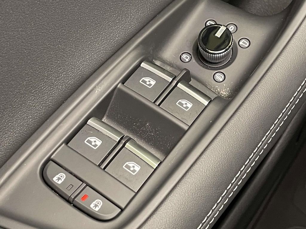 New 2026 Audi Q8 Premium Plus image 38