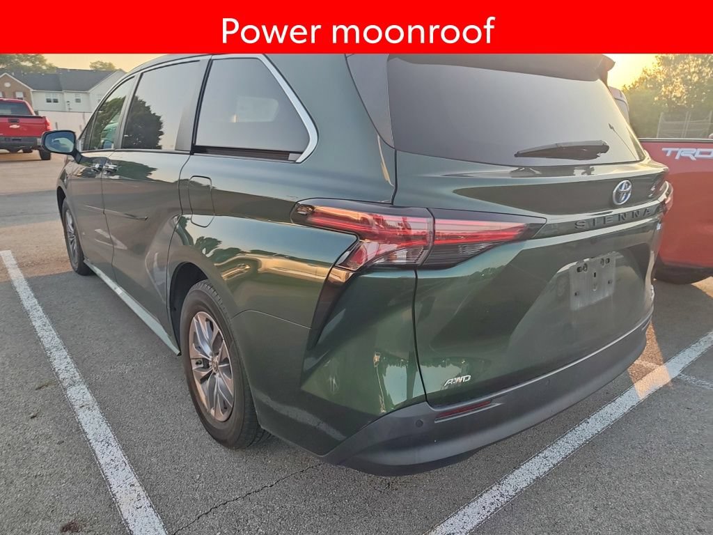 Used 2021 Toyota Sienna XLE AWD/4WD image 4