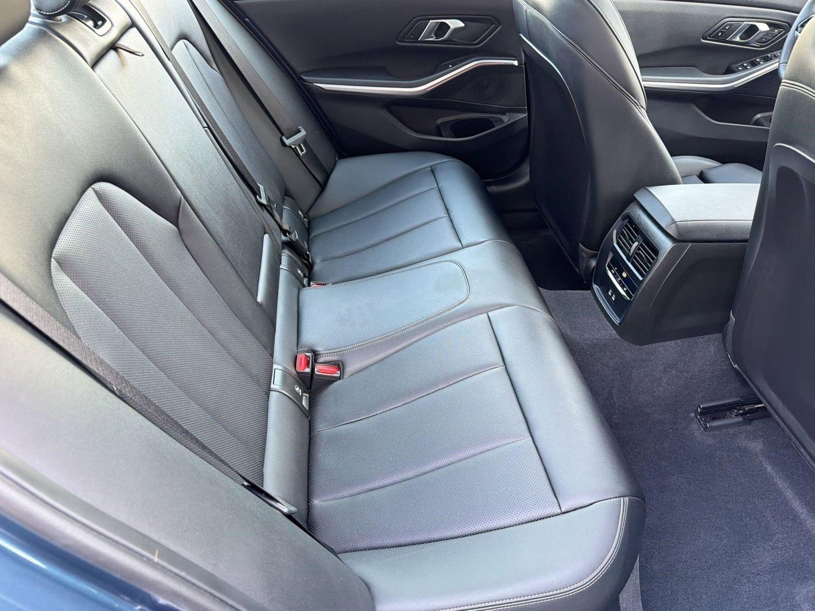 Certified 2025 BMW 330i Sedan image 28