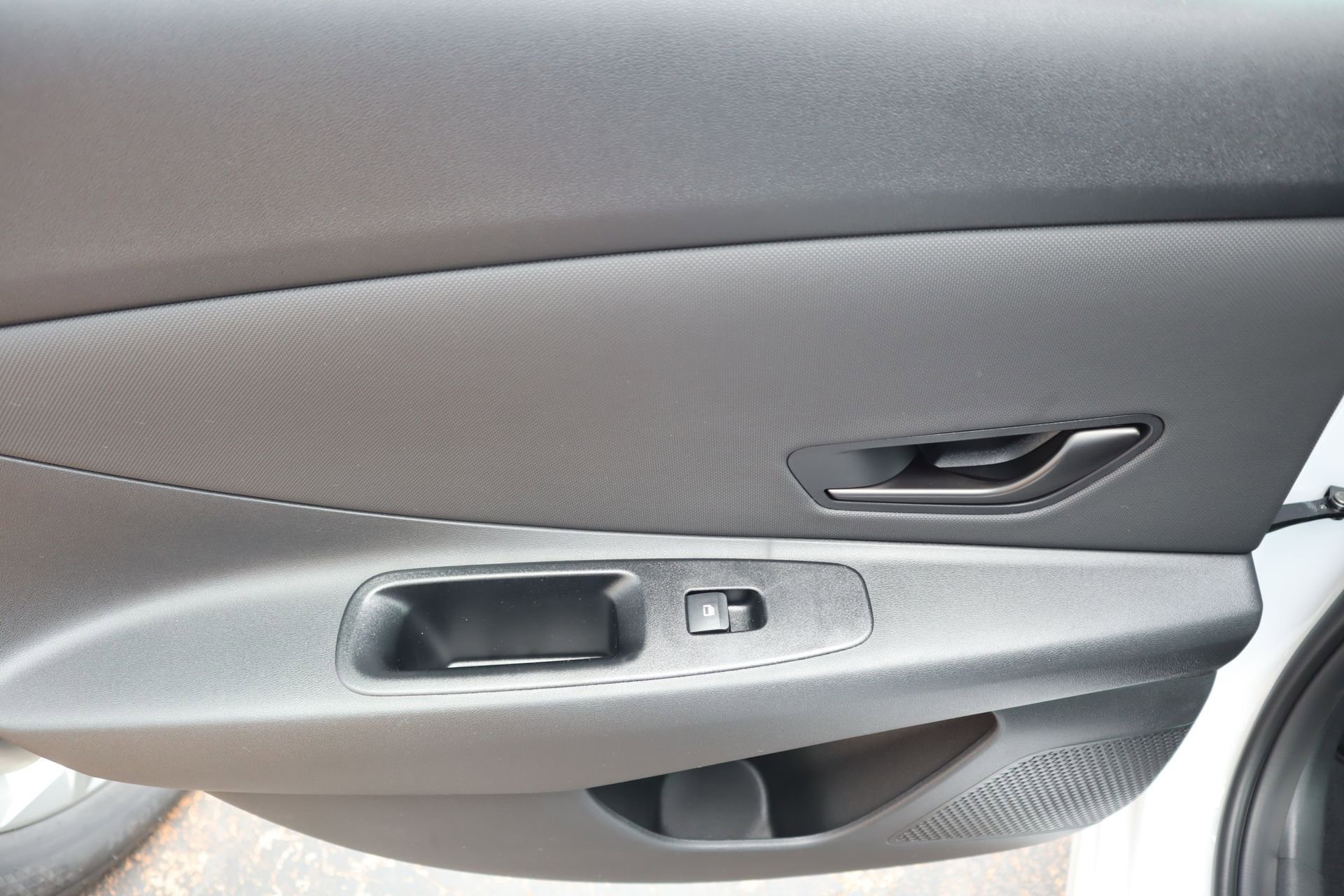 New 2025 Hyundai Elantra SEL image 21