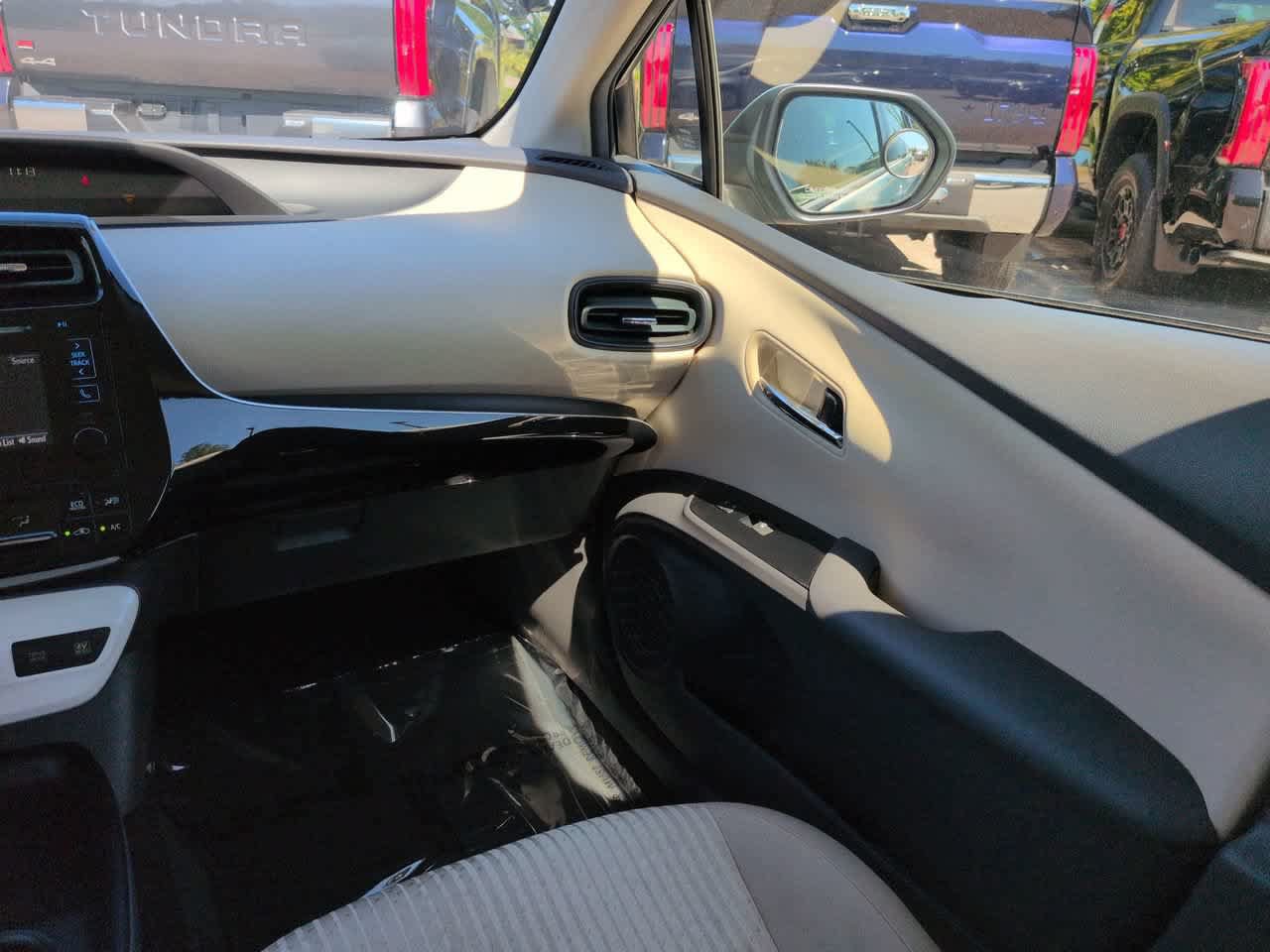 Used 2016 Toyota Prius Two FWD image 16