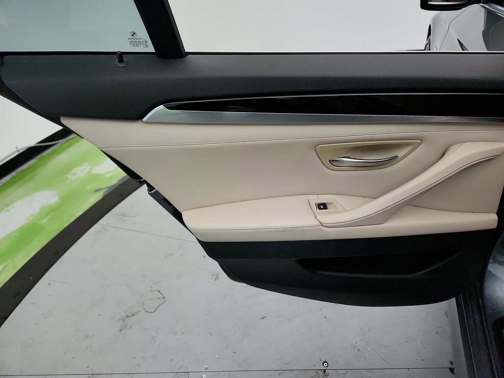 Used 2014 BMW 535i Sedan RWD image 25