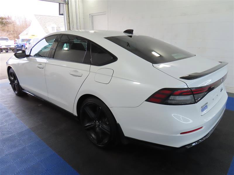 Used 2025 Honda Accord Sport image 10