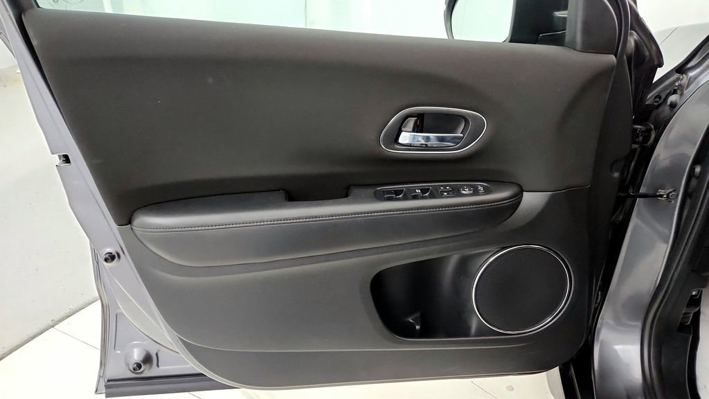 Used 2016 Honda HR-V EX image 22