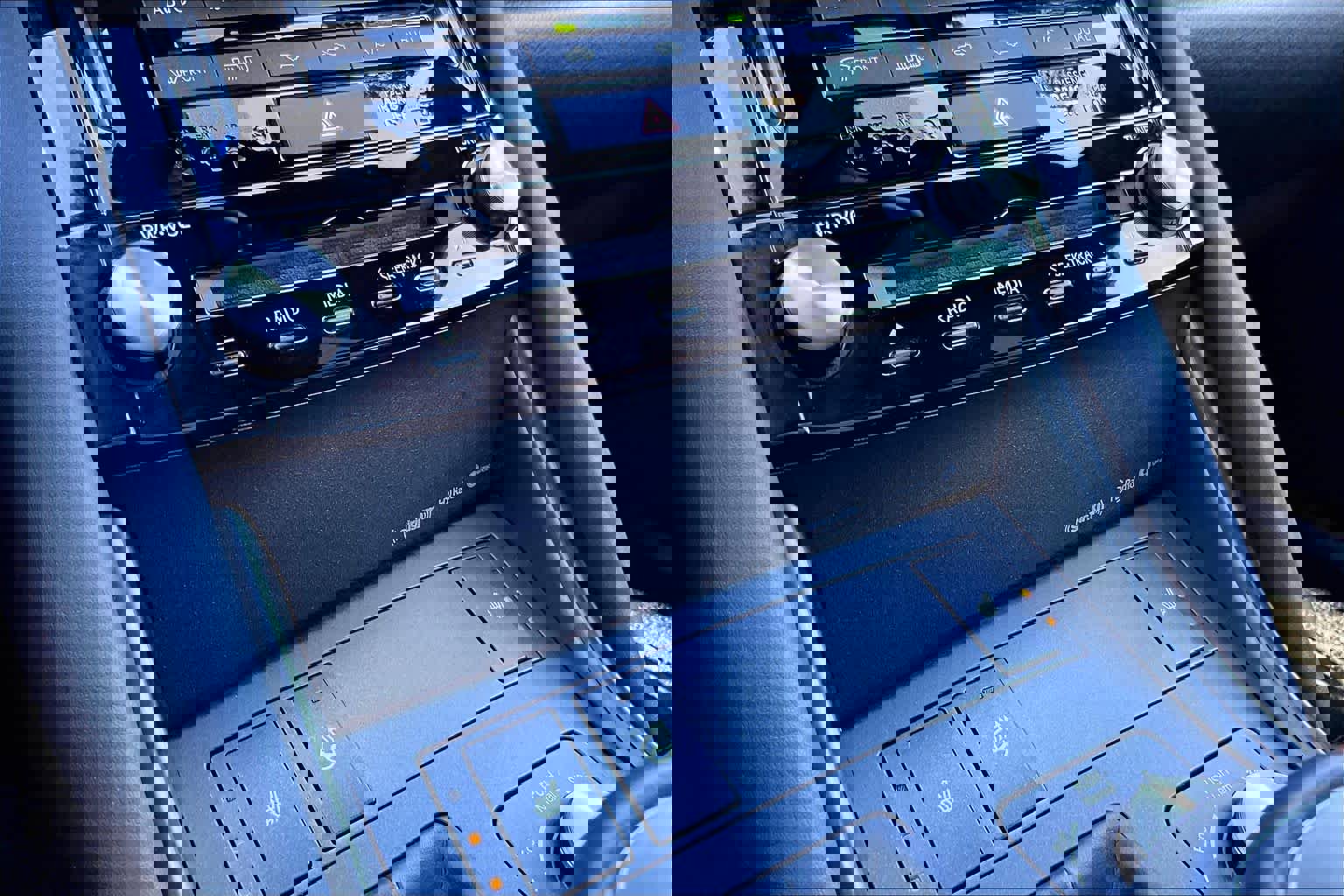 Certified 2025 Lexus IS 300 F Sport image 34