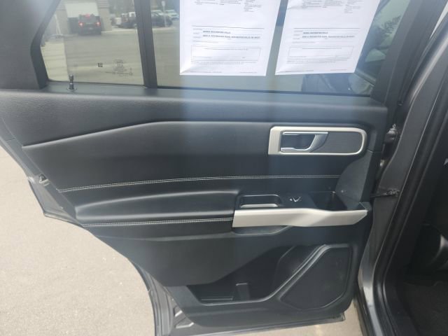 Used 2024 Ford Explorer XLT w/ Equipment Group 202A image 18
