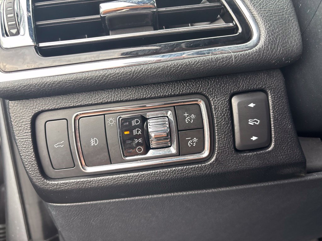 Used 2022 Lincoln Navigator Reserve AWD/4WD image 15