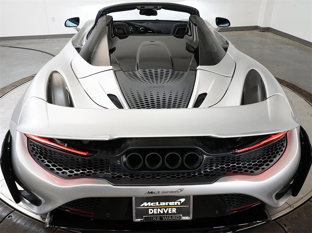 Used 2022 McLaren 765LT image 22