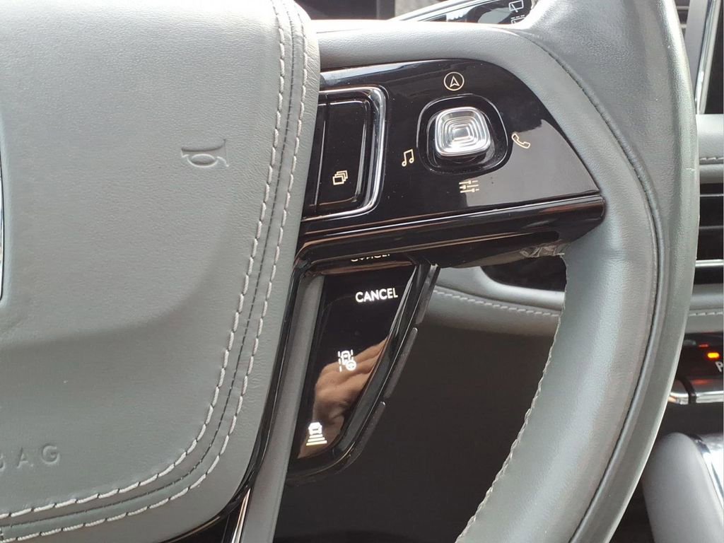 Used 2021 Lincoln Aviator Grand Touring w/ Equipment Group 302A image 17