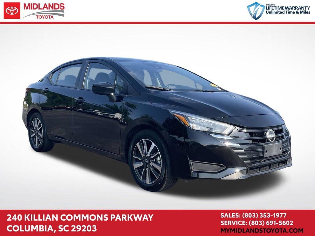 Used 2025 Nissan Versa SV FWD image 1