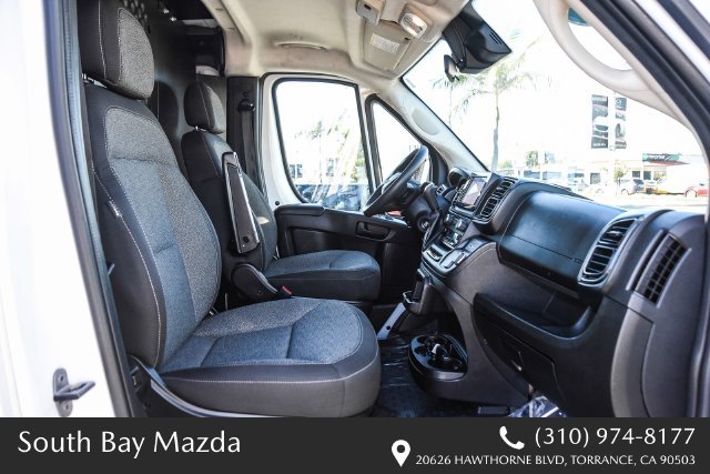 Used 2025 RAM ProMaster 2500 w/ U-Haul Equipment Group FWD image 17