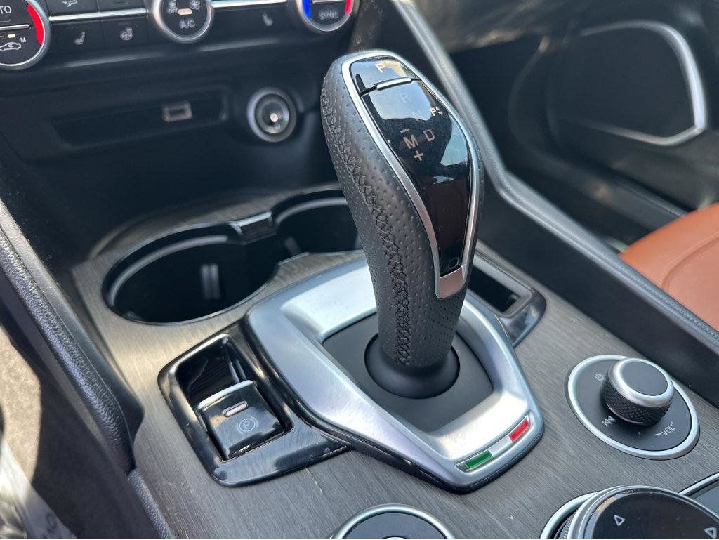 Used 2023 Alfa Romeo Giulia Ti RWD image 28