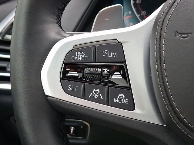 Used 2022 BMW X5 xDrive40i w/ M Sport Package AWD/4WD image 23