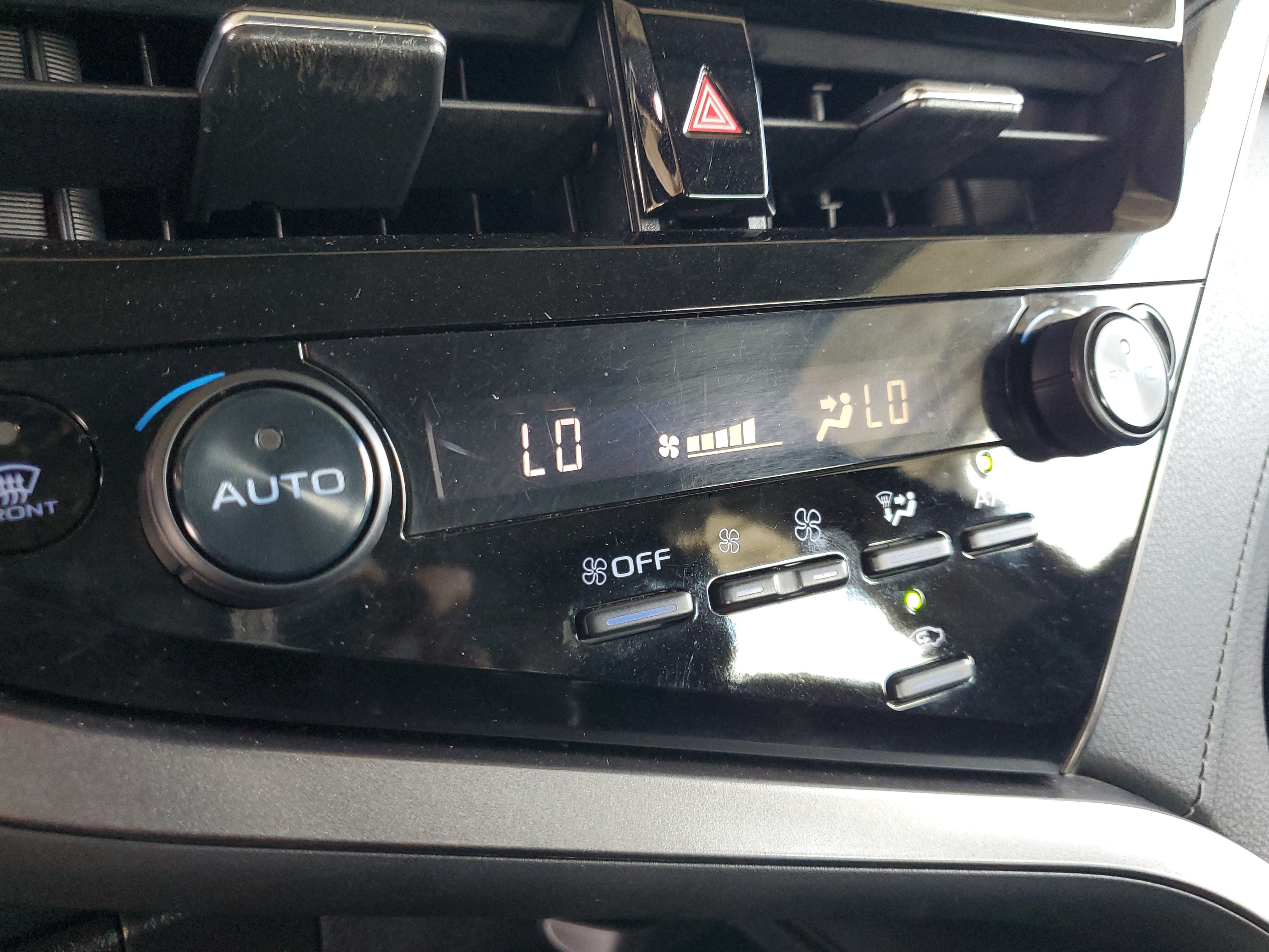 Used 2023 Toyota Camry XSE FWD image 27