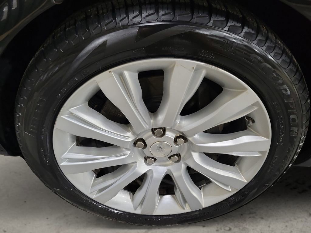 Used 2015 Land Rover Range Rover Long Wheelbase Supercharged image 9