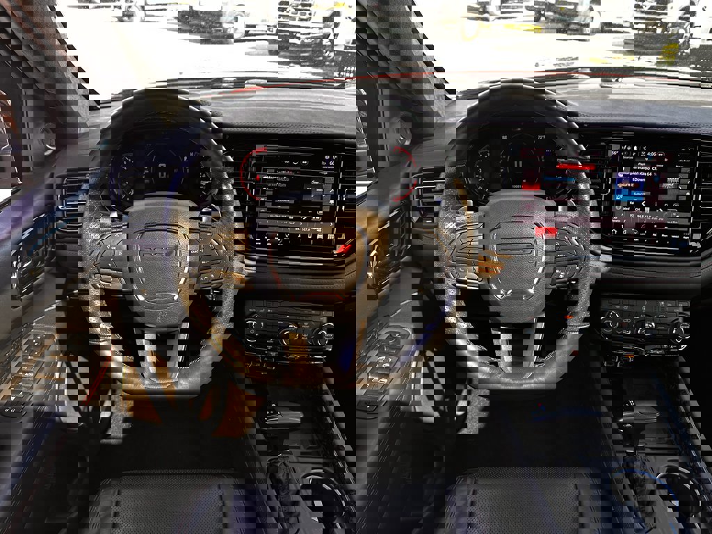 Used 2024 Dodge Durango R/T AWD/4WD image 3