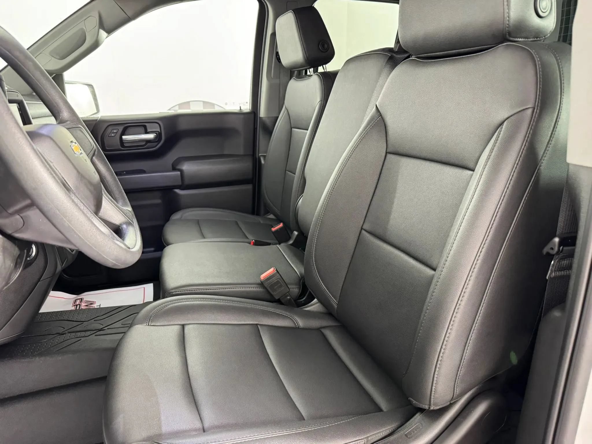 Used 2025 Chevrolet Silverado 1500 W/T w/ WT Safety Package AWD/4WD image 31