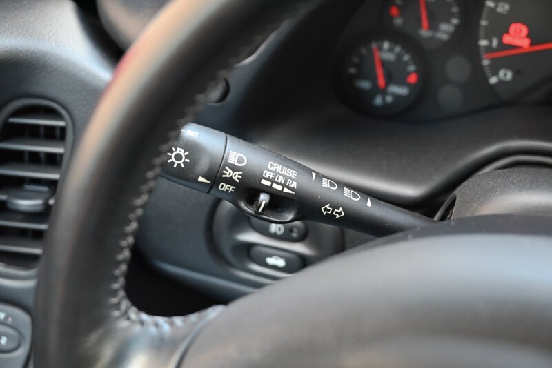 Used 1999 Chevrolet Corvette Coupe w/ Memory Pkg RWD image 43
