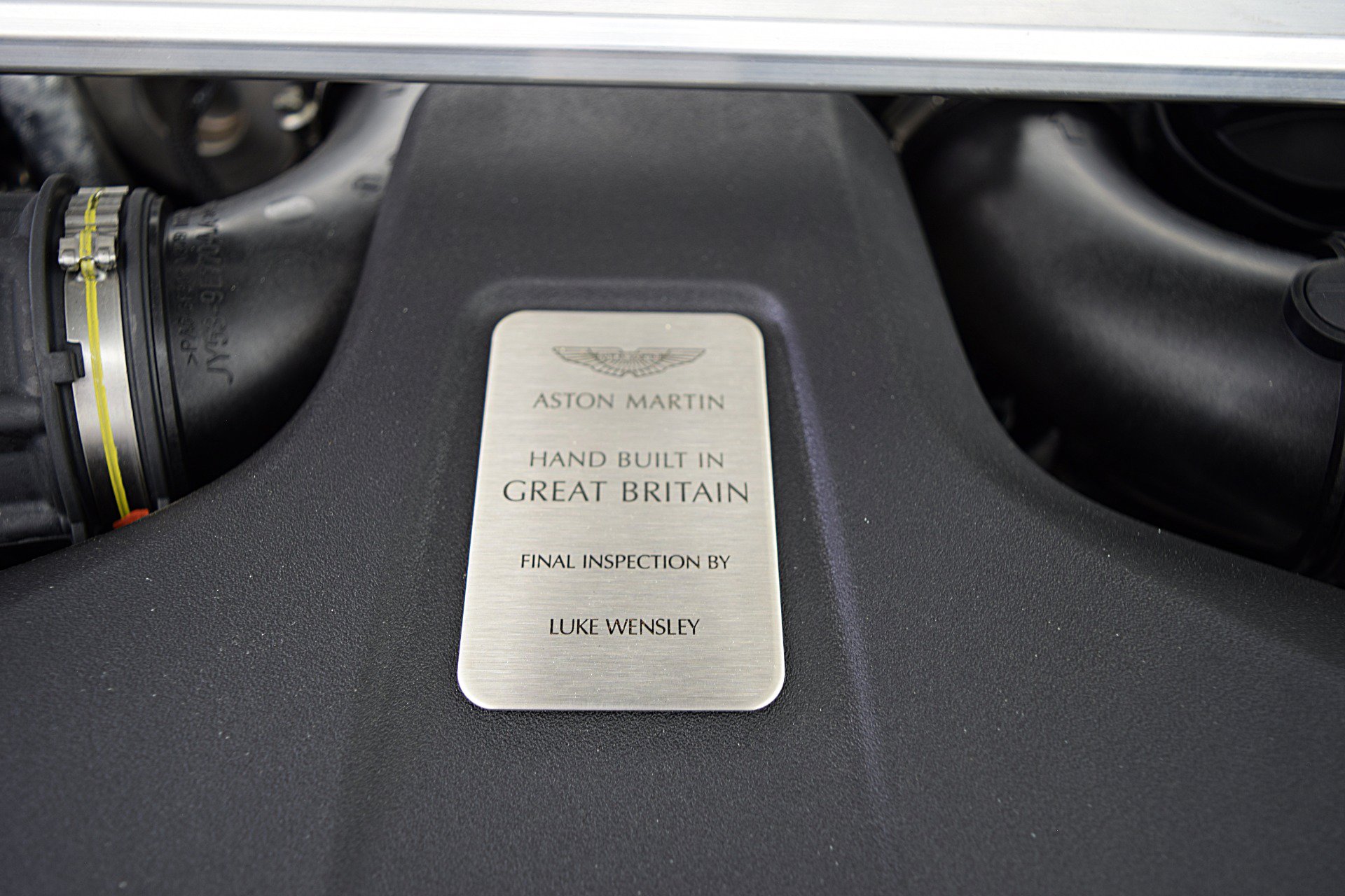 Used 2023 Aston Martin V8 Vantage Roadster RWD image 20