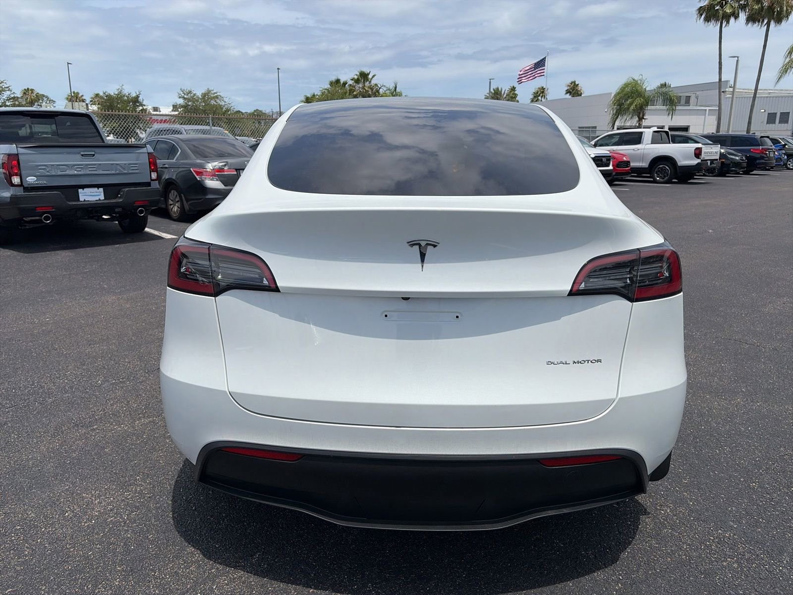 Used 2023 Tesla Model Y Long Range AWD/4WD image 6