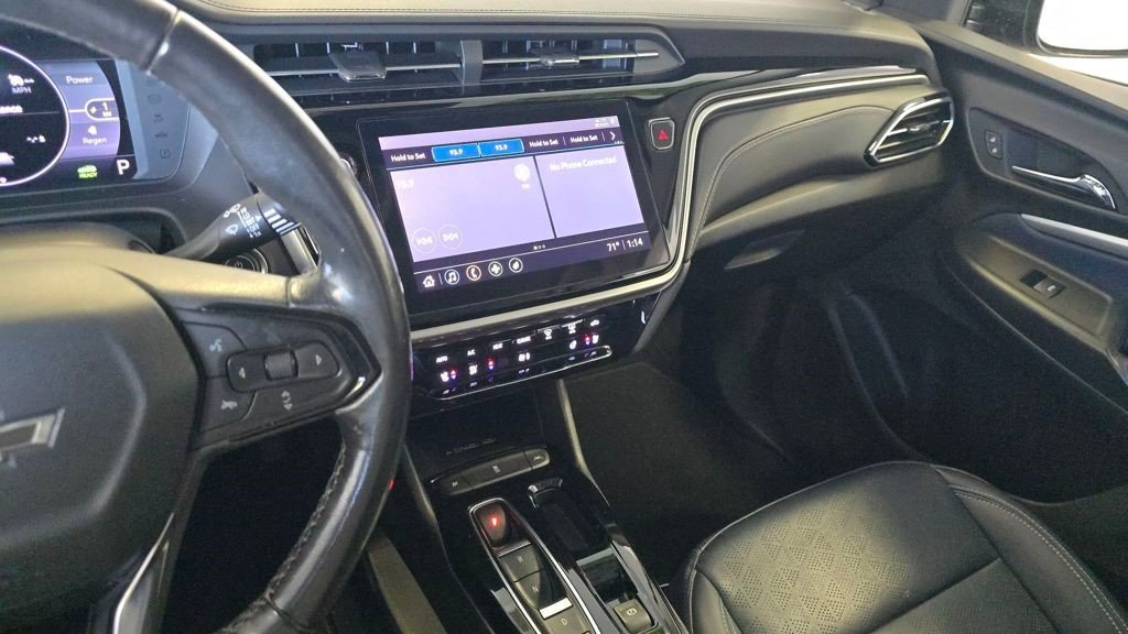 Certified 2022 Chevrolet Bolt EUV LT w/ Convenience Package image 6