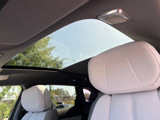 Certified 2025 Cadillac Optiq Luxury 1 AWD/4WD image 14