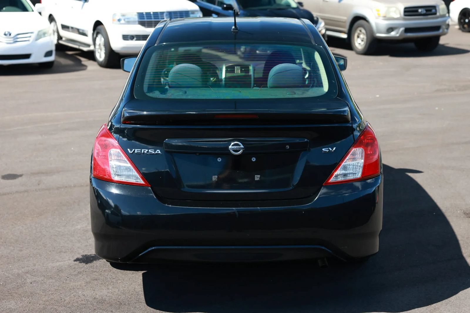 Used 2019 Nissan Versa SV FWD image 5