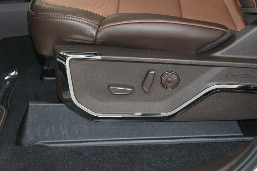 New 2026 Ford F250 King Ranch w/ Chrome Package image 26