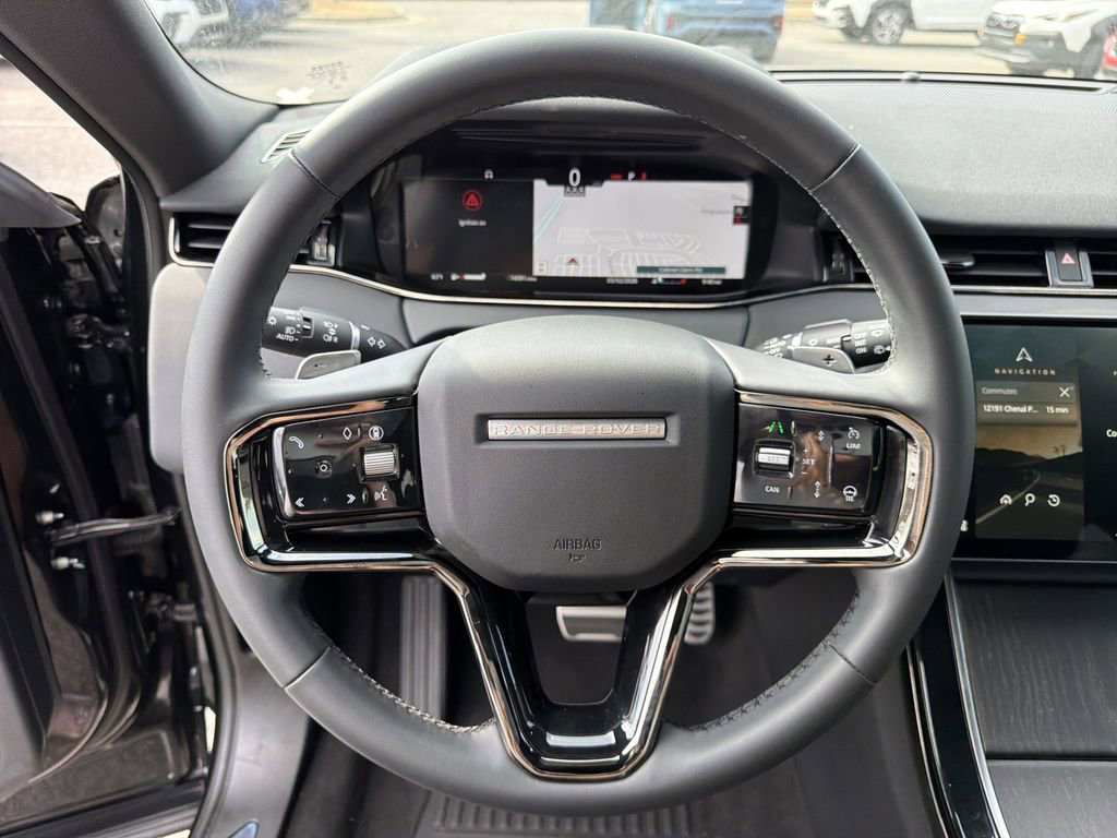 Used 2025 Land Rover Range Rover Evoque Dynamic SE image 18