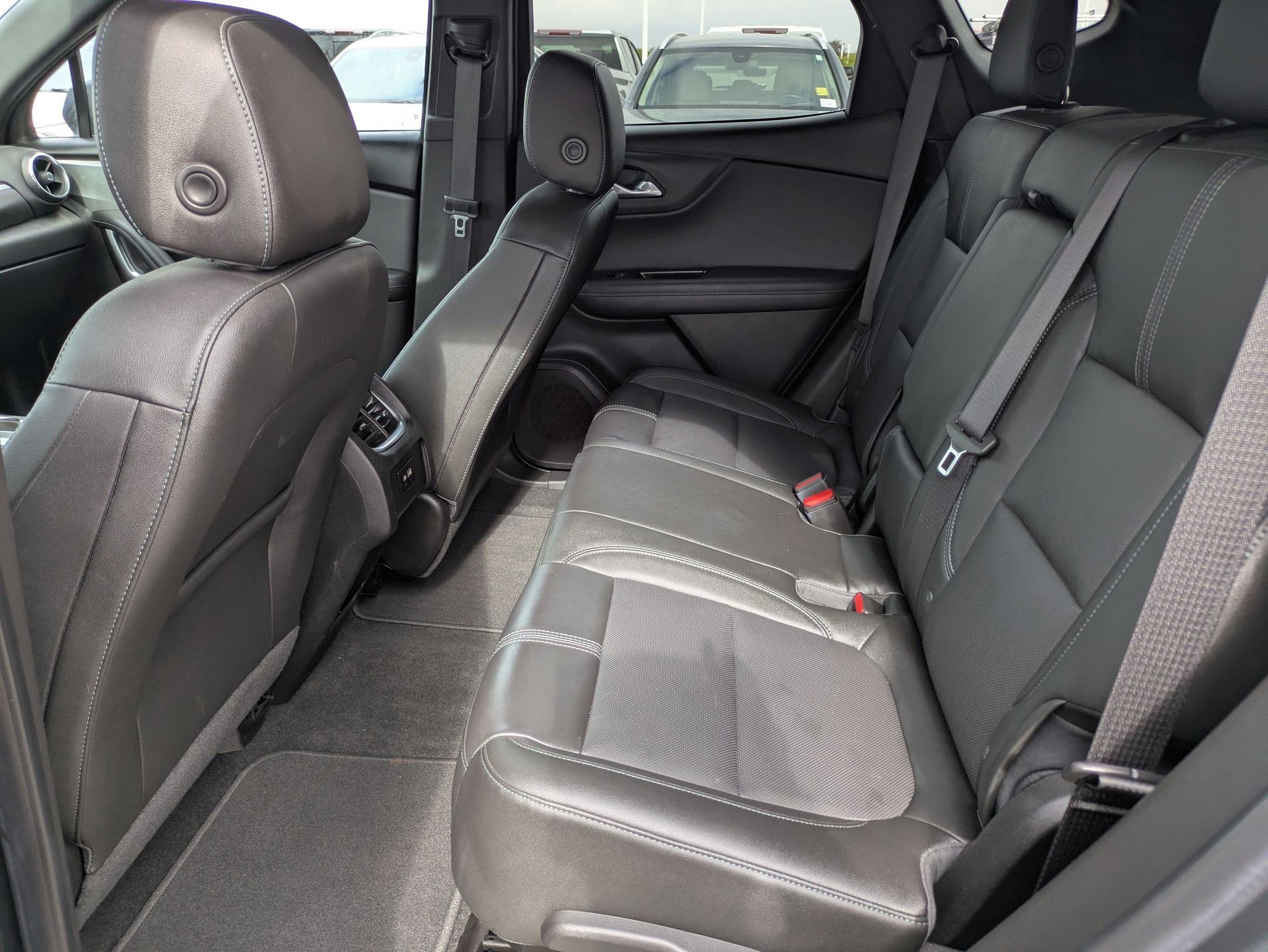 Used 2019 Chevrolet Blazer LT w/ Sun and Wheels Package image 14