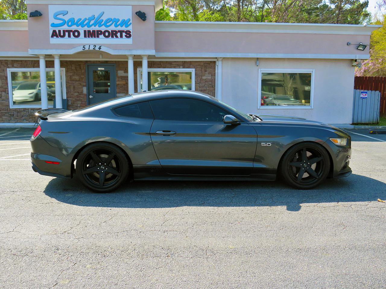 Used 2017 Ford Mustang GT Premium w/ GT Performance Package image 6