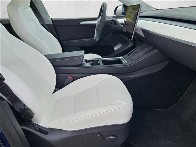 Used 2024 Tesla Model Y Long Range image 22