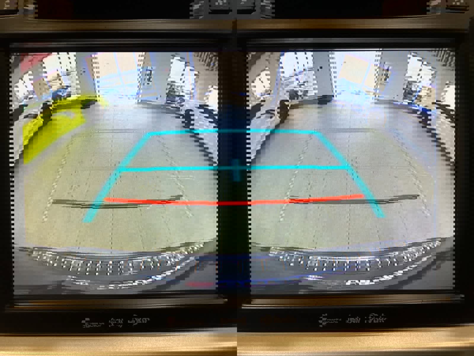 Used 2019 Toyota Highlander XLE image 21