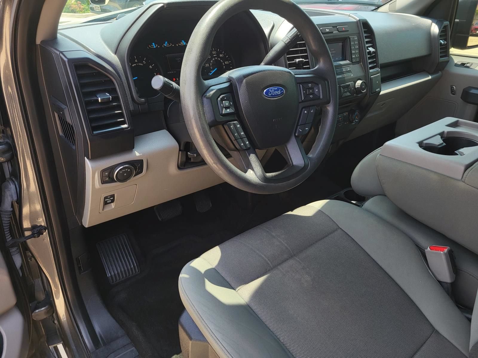 Used 2016 Ford F150 XL w/ Equipment Group 101A Mid RWD image 21